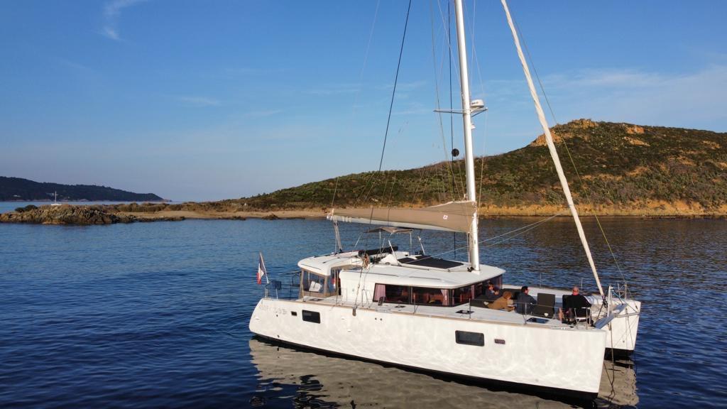 Lagoon 450 F